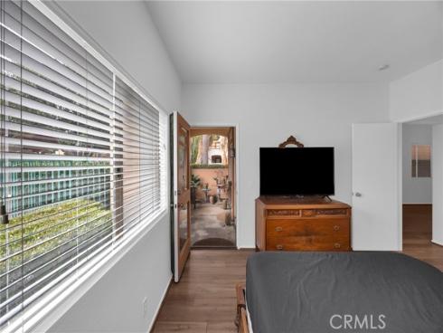290 Villa Point Drive, Newport Beach, CA
