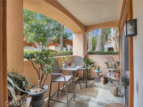 290 Villa Point Drive, Newport Beach, CA