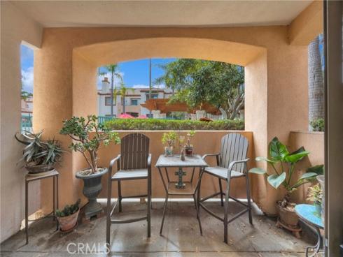 290 Villa Point Drive, Newport Beach, CA