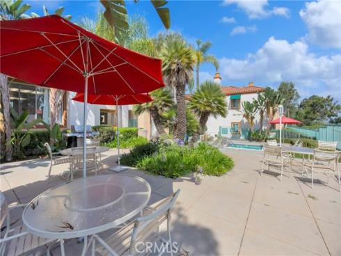 290 Villa Point Drive, Newport Beach, CA