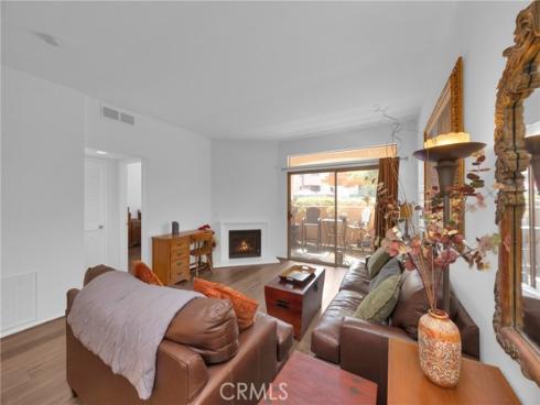 290 Villa Point Drive, Newport Beach, CA