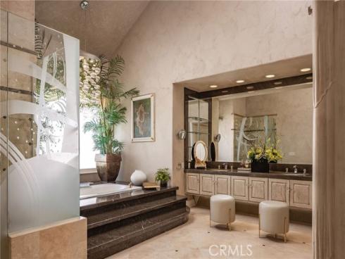 3 Weybridge Court, Newport Beach, CA