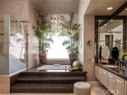 3 Weybridge Court, Newport Beach, CA