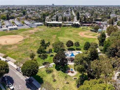 1842  Santiago  , Newport Beach, CA