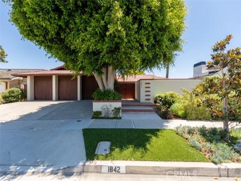 1842 Santiago , Newport Beach, CA