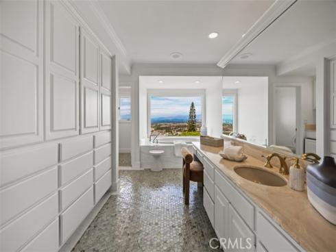 17 Napoli , Newport Beach, CA