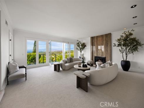17 Napoli , Newport Beach, CA