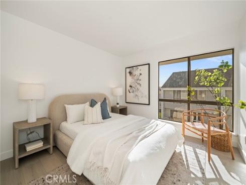 19 Swift Court, Newport Beach, CA