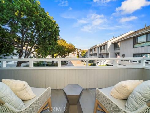 19 Swift Court, Newport Beach, CA
