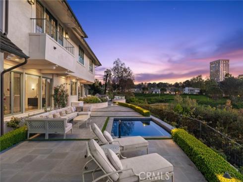 1 Cypress Point Lane, Newport Beach, CA