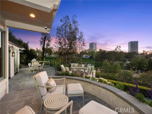 1 Cypress Point Lane, Newport Beach, CA