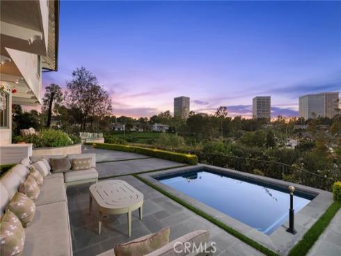 1 Cypress Point Lane, Newport Beach, CA
