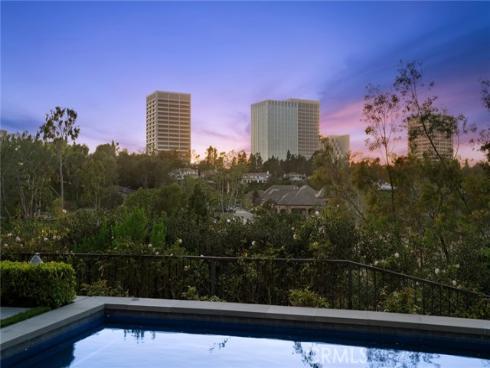 1 Cypress Point Lane, Newport Beach, CA
