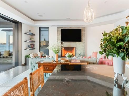 8  Beacon Bay  , Newport Beach, CA