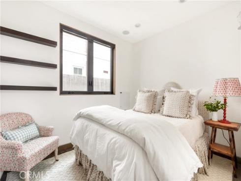 8  Beacon Bay  , Newport Beach, CA