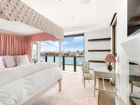 8  Beacon Bay  , Newport Beach, CA