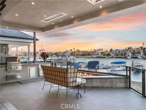 8  Beacon Bay  , Newport Beach, CA