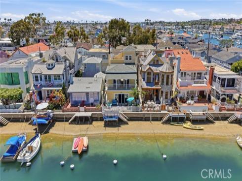 325 Grand Canal , Newport Beach, CA