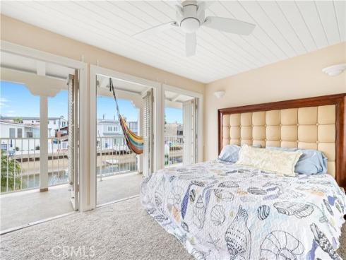 325 Grand Canal , Newport Beach, CA