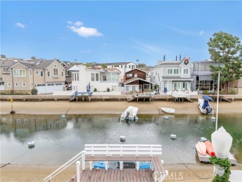 325 Grand Canal , Newport Beach, CA