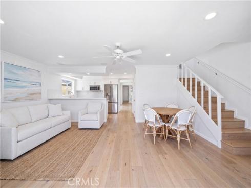 325 Grand Canal , Newport Beach, CA