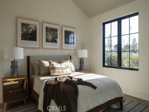 8 Cherry Hills Ln, Newport Beach, CA