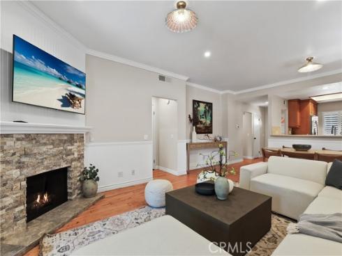 366 Villa Point , Newport Beach, CA