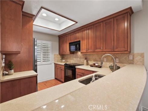 366 Villa Point , Newport Beach, CA