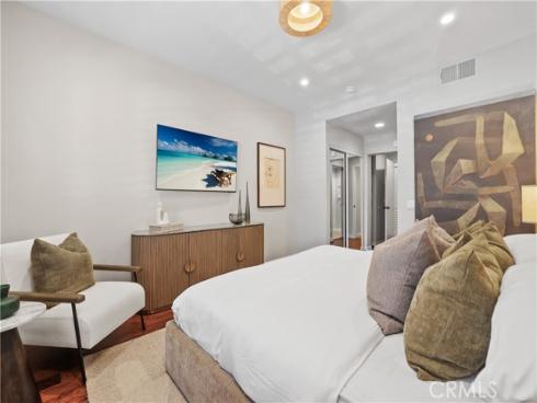 366 Villa Point , Newport Beach, CA