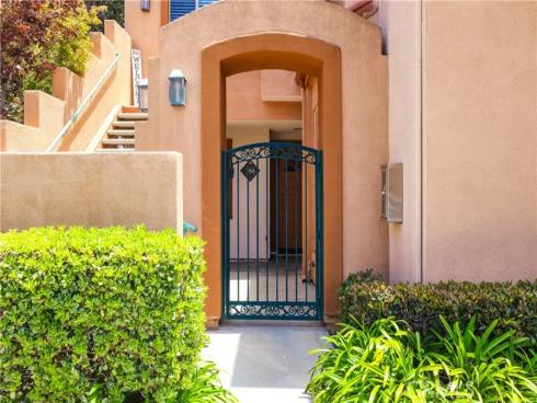 366 Villa Point , Newport Beach, CA