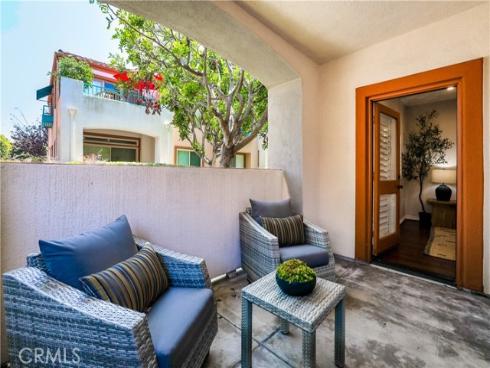 366 Villa Point , Newport Beach, CA