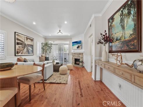 366 Villa Point , Newport Beach, CA
