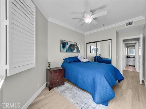 270 Cagney 207 , Newport Beach, CA