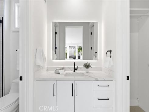 30 Long Bay , Newport Beach, CA