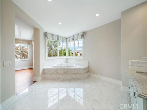 5 Thunderbird , Newport Beach, CA