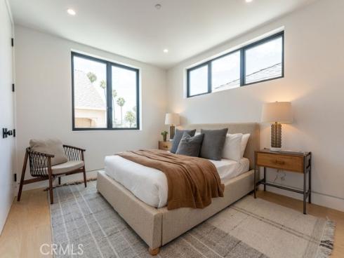 207 43rd Street , Newport Beach, CA