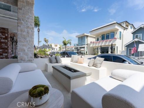 207 43rd Street , Newport Beach, CA