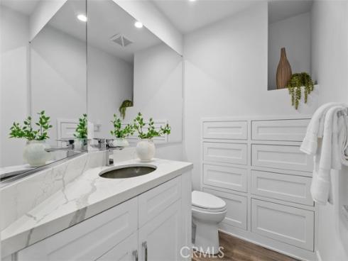 18 Cormorant Circle , Newport Beach, CA