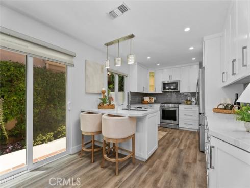 18 Cormorant Circle , Newport Beach, CA