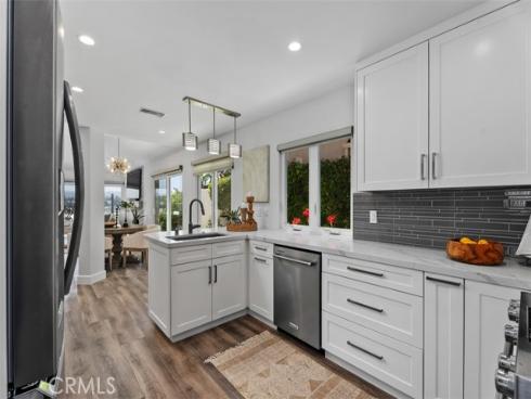 18 Cormorant Circle , Newport Beach, CA