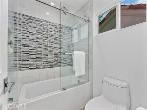 18 Cormorant Circle , Newport Beach, CA