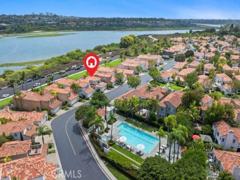 18 Cormorant Circle , Newport Beach, CA