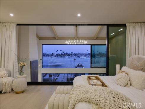 809 Via Lido Soud , Newport Beach, CA