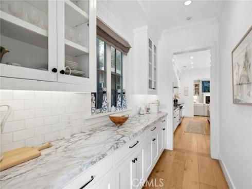 460 Santa Ana Avenue, Newport Beach, CA
