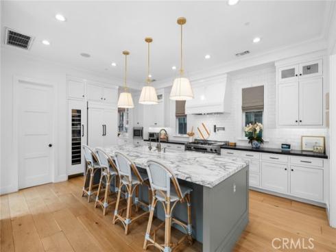 460 Santa Ana Avenue, Newport Beach, CA