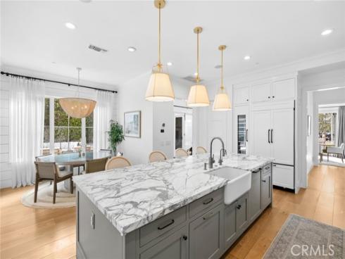460 Santa Ana Avenue, Newport Beach, CA