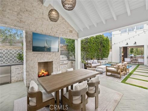 460 Santa Ana Avenue, Newport Beach, CA