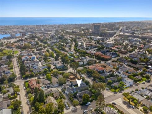 460 Santa Ana Avenue, Newport Beach, CA