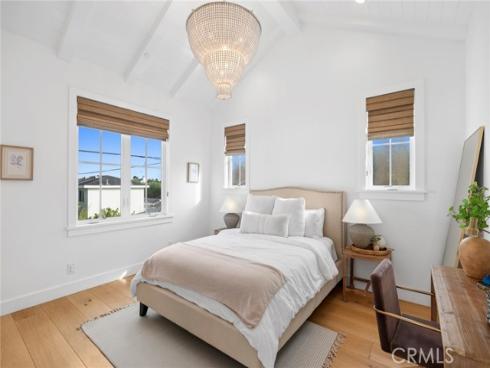 460 Santa Ana Avenue, Newport Beach, CA