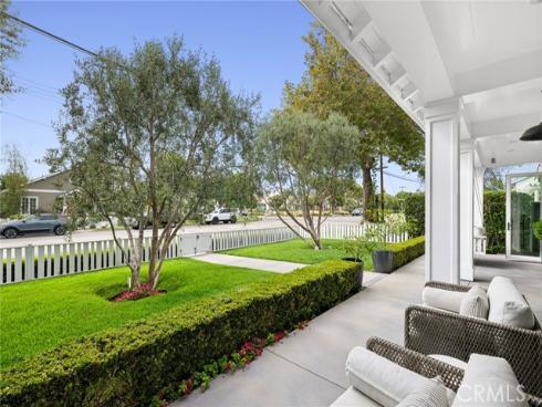 460 Santa Ana Avenue, Newport Beach, CA